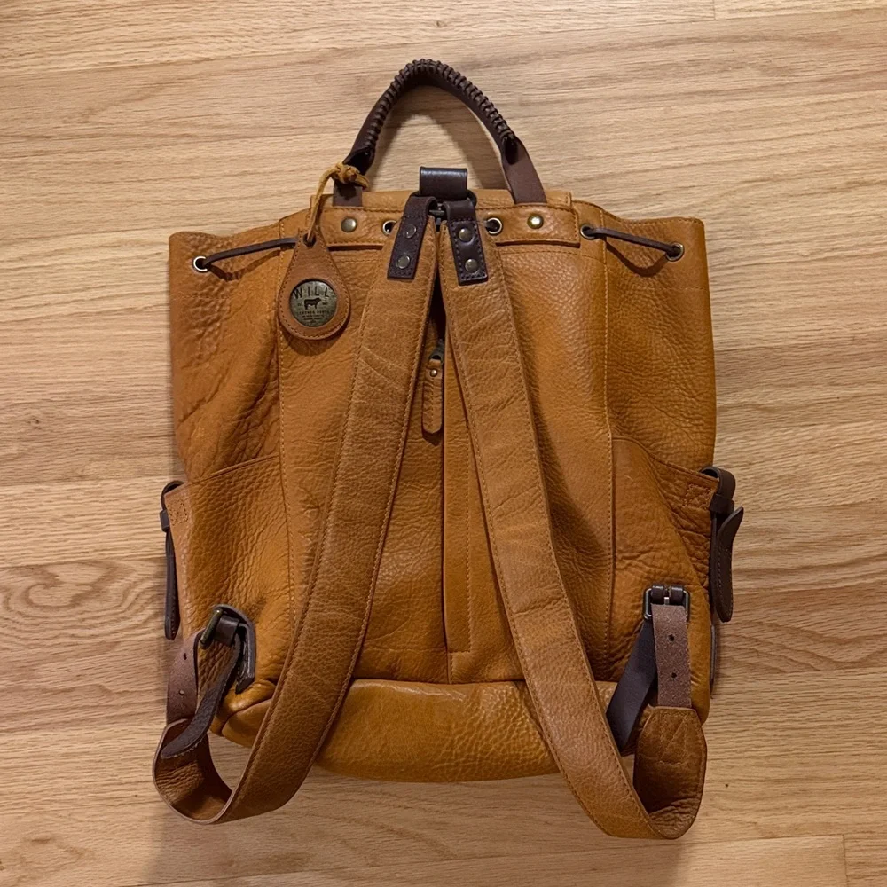 Rainier Tan Genuine Leather Backpack - Picture 2 of 6